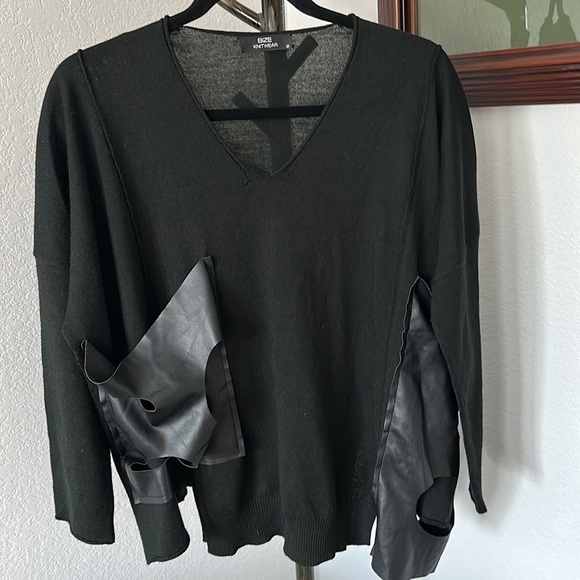 Bize Asymmetrical Wool Blend and Vegan Leather Sweater Size 2 - Picture 10 of 10